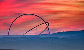 Sculpture on the Hoheward slag heap in Recklinghausen/Herten, dusk